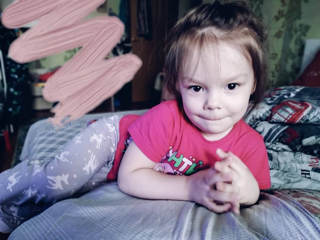 _olgasmirnova_ в LOOKY — Когда мы с Лерой приходим в садик за Кирой, их часто путают,