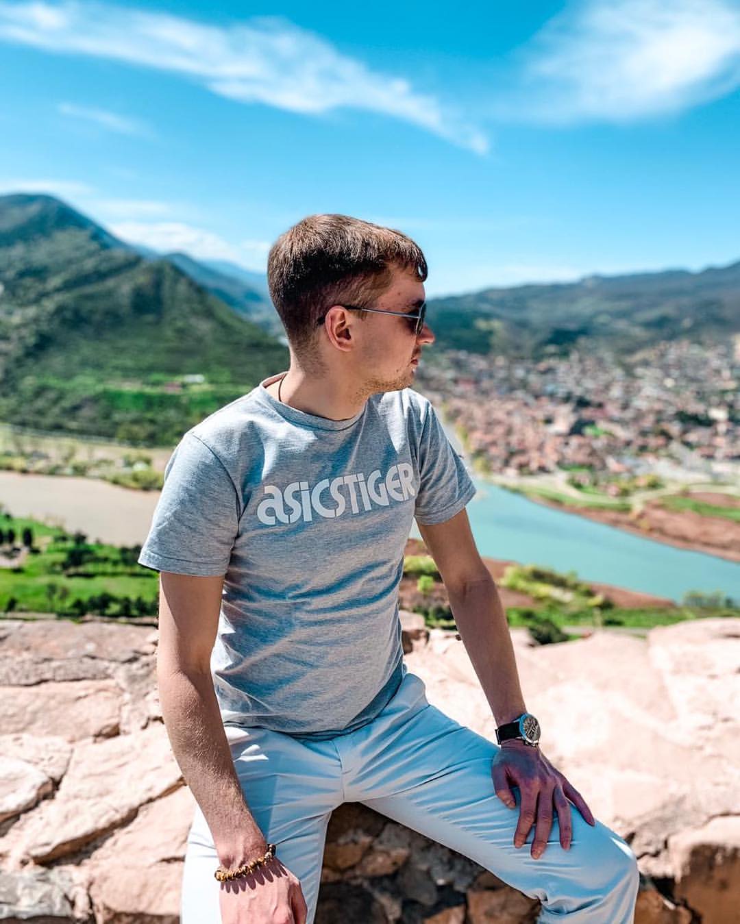 alexey_lykov1 в LOOKY — Я был в монастыре 334 года н.э.
Сложно что-то писать об этом