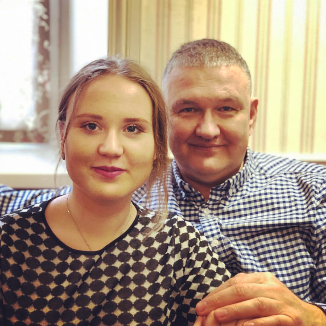 antonpetrov393 в LOOKY — Сегодня моей доченьке 20 лет!!!Удачи и счастья!!! #люблюдочу