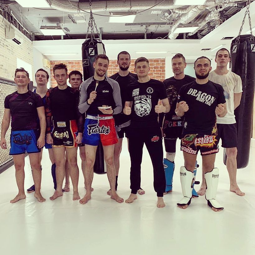il_alexey в LOOKY — Сегодня день рождение у нашего тренера Петрунина Саши, желаю