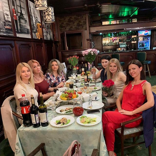 svetapchela1 в LOOKY. #праздник,#подружки,#самыекрасивыедевушки. #праздник #подружки ...