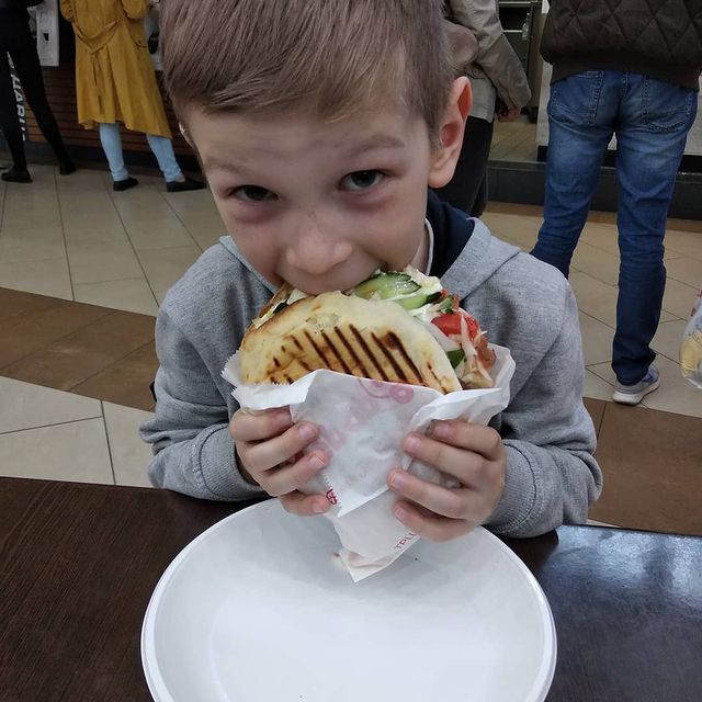 aidarildarovich83 в LOOKY. . Ты не ты, когда голо...