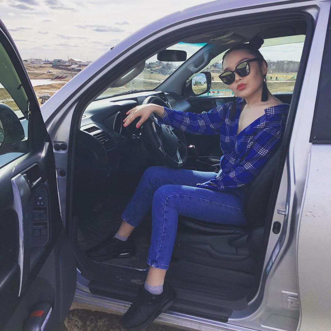 aida_gavrilyeva in LOOKY. . 👑