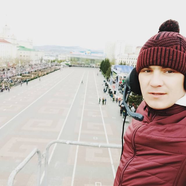 slav_vs в LOOKY. #сднемпобеды#работа#трансляция. #сднемпобеды#работа#...