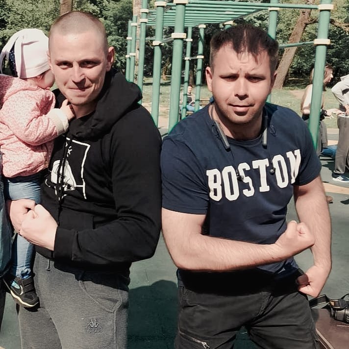 mr.vlassoff in LOOKY. #деньпобеды,#9мая,#рекордпобеды,#Калининград,#паркЮжный,#27028,#праздник,#спорт,#отжимания. С Днем Победы друзья...
