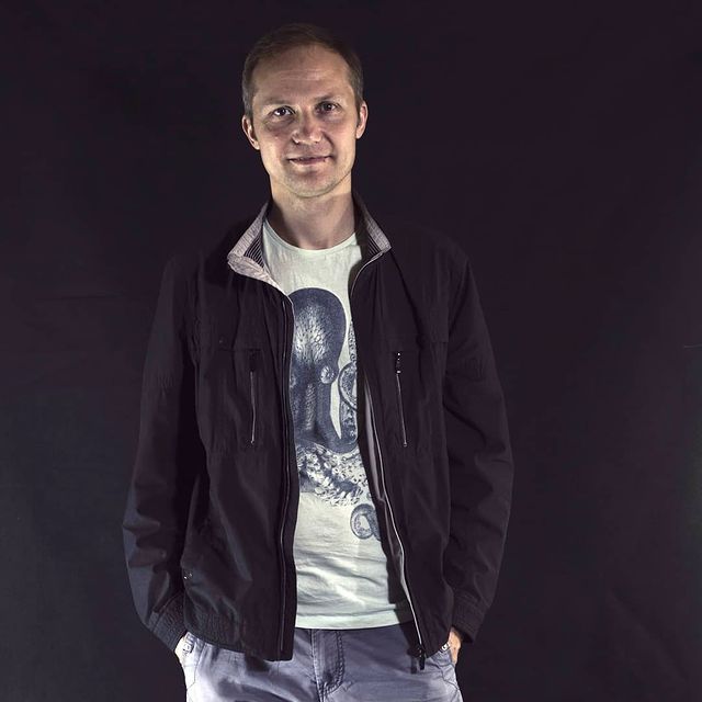 alexeyscheka в LOOKY. . null