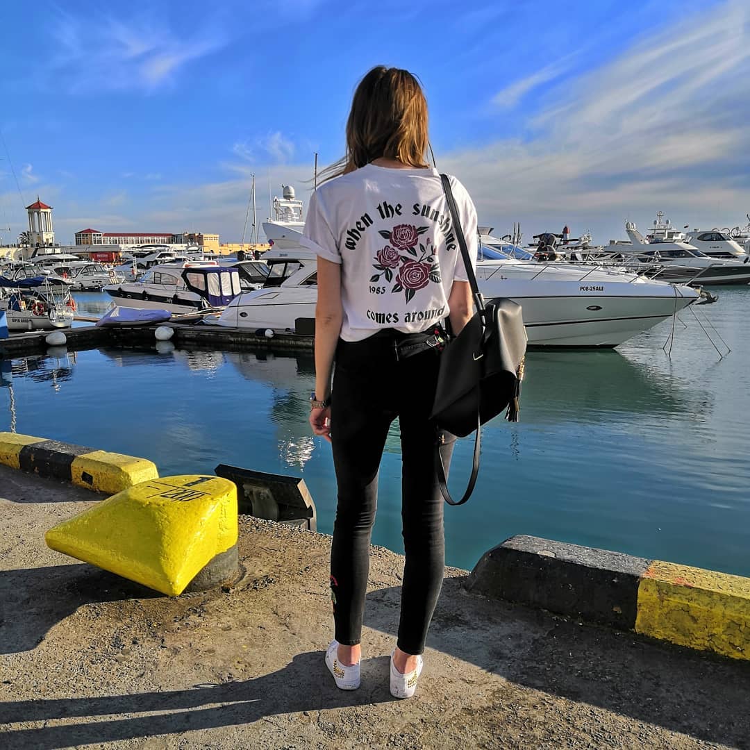 _mrs._alena_ в LOOKY. #Сочи,#порт,#море,#какаятодевочка,#снятонахонор. Как можно не любить ...