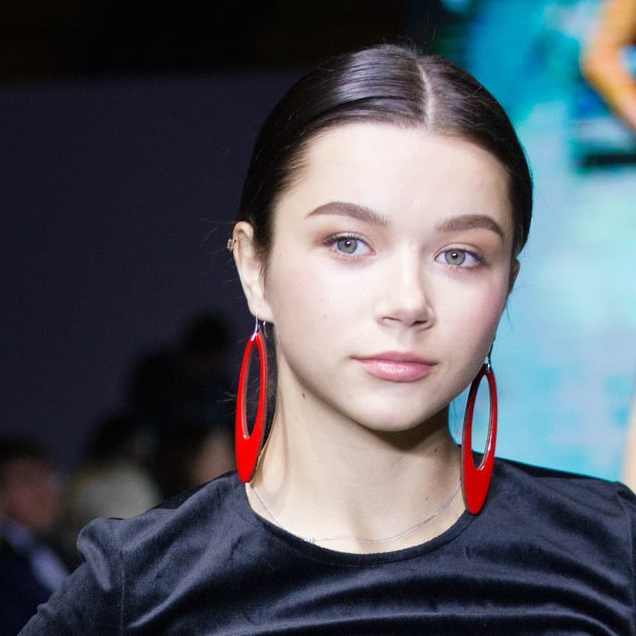 chibovachibova в LOOKY — @u_fashionweek #Ульяновск
Показ #H2O #Москва 
#Серьги @chibo