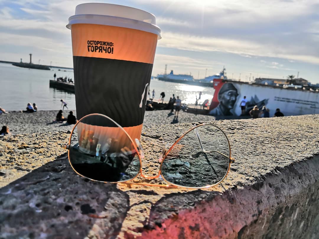 _mrs._alena_ в LOOKY. #кофе,#море,#солнце,#рай,#снятонахонор,#сочи. Кофе☕- это не напито...