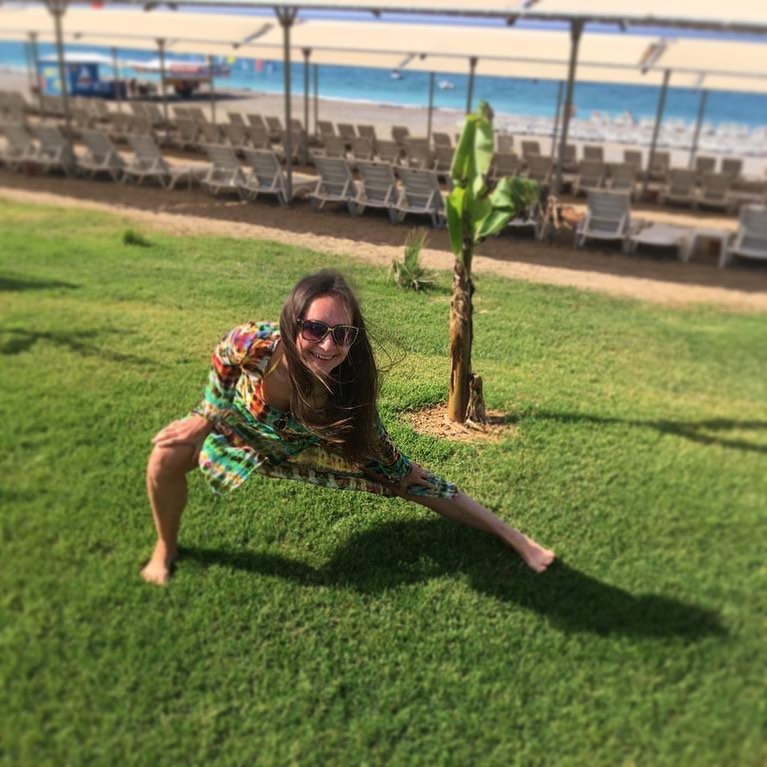 regi_karimova в LOOKY — ПОЧЕМУ РАСТЯЖКА? 🤸🏻‍♀️🧘🏻‍♀️
⠀
Потому что начинаешь чувст