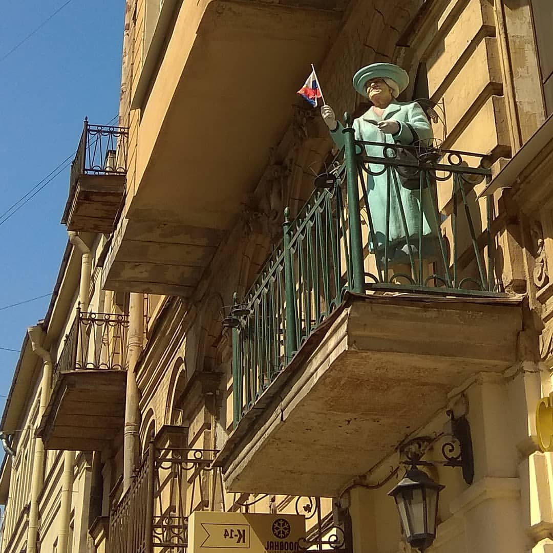 poziruem в LOOKY — #Королева #Англии
#санктпетербург
