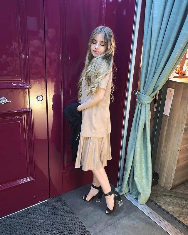 v__vicky____ в LOOKY. . 👸🏼
