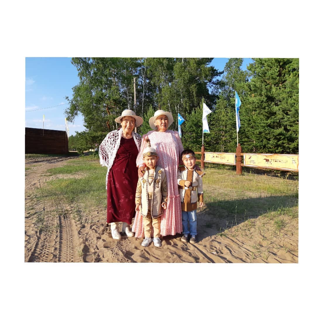 tuyara_ego в LOOKY — Пусть будет здесь ❤ братцы с прабабушками 😊