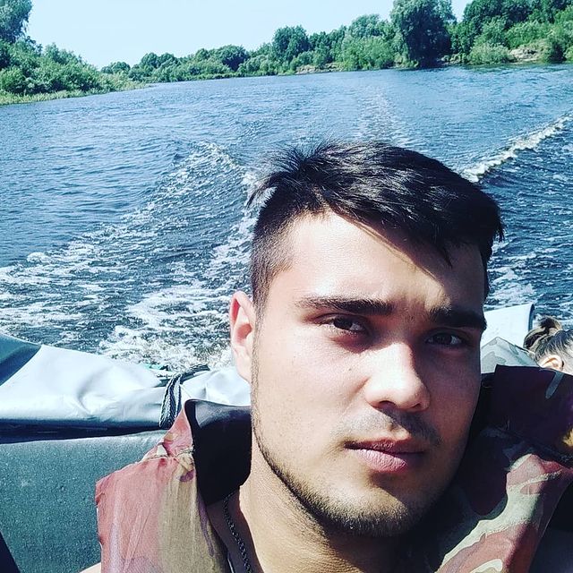 eliyhahanov в LOOKY. . null