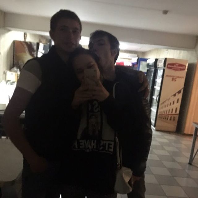 _van_aris_ в LOOKY. . Псы