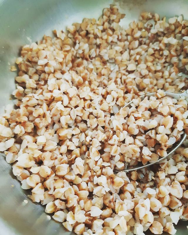 liaray96 в LOOKY. #гречка,#полезнаяеда,#полезно,#пользагречки,#люблюпоесть,#вкуснаяеда,#еда. Гречка - простой, но...