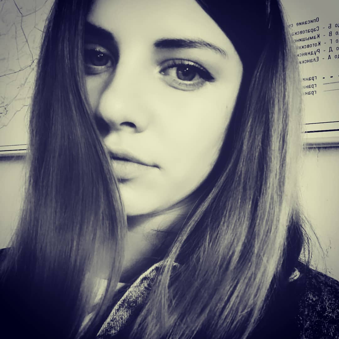 masha.s.96 in LOOKY. . null