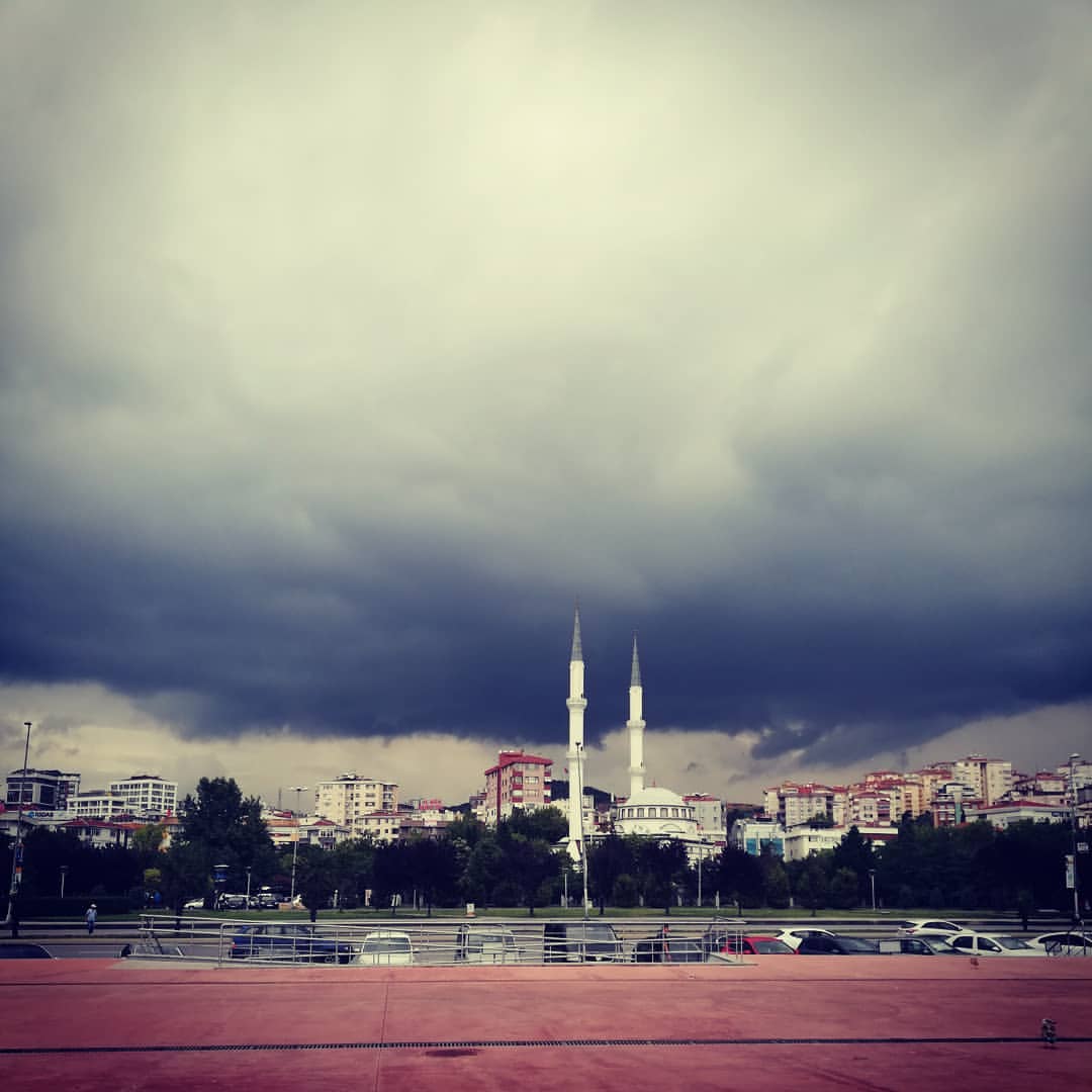 olgarusalkina07 в LOOKY — Стамбул по прежнему хмурится 🌧️🌫️🤔