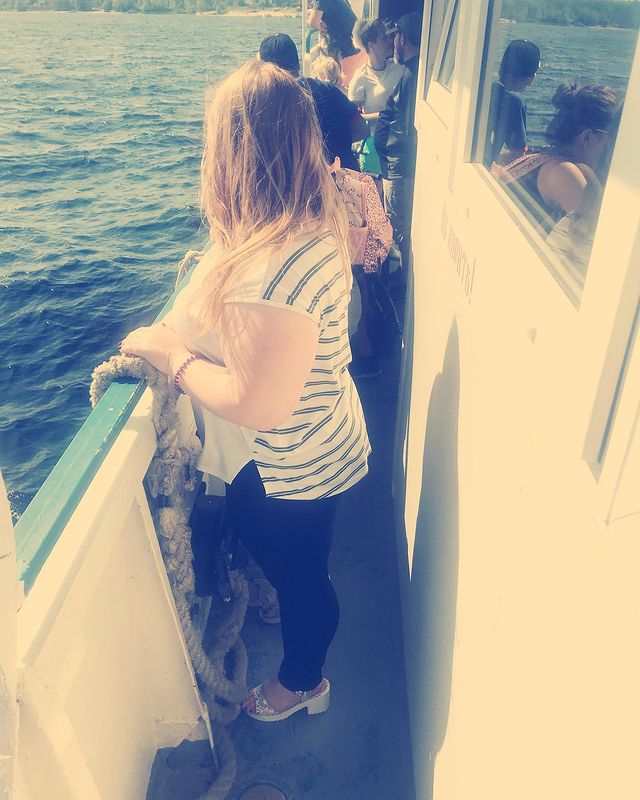 pudova__tatiana в LOOKY. #дорогадомой#река#волга#волгаволга#путешествиеэтожизнь#размышления#солнце#жара#вечер#омик#дорога#россия#самара#лето#2019#пляж#sammer#sammer2019#travel#adventure#sun#river#sammerday#sanday. Самое главное, насла...