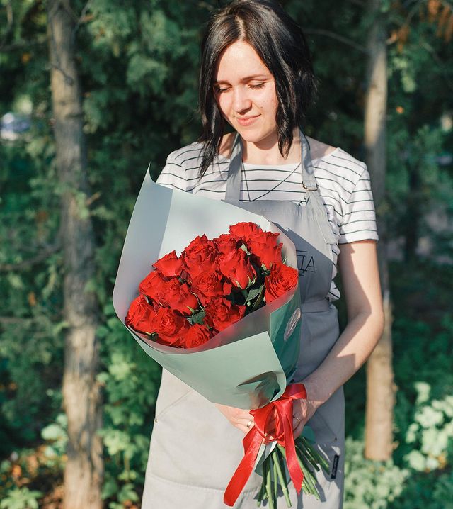 katyavakina в LOOKY. #вяжущийфлорист,#вотпуске,#всемдобра,#перементребуютнашисердца. Сегодня день флорист...