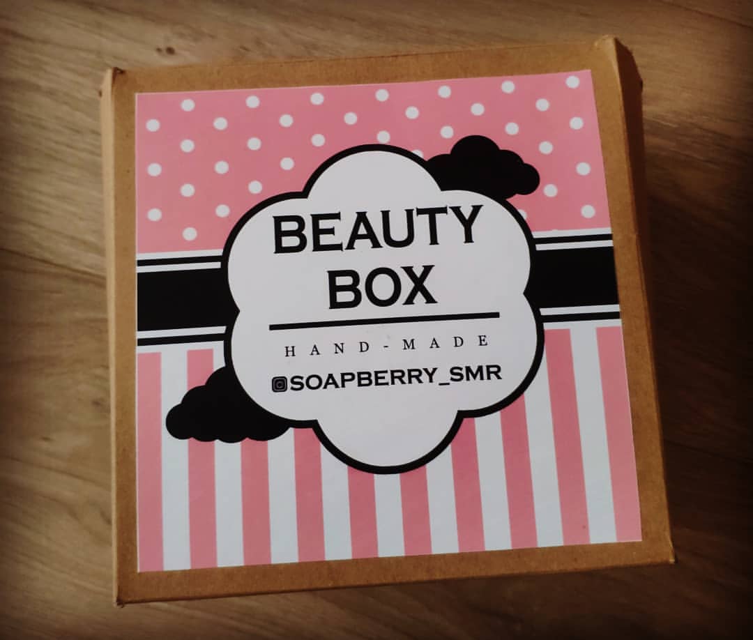 a.n.a.s.t.asiya в LOOKY. #beautybox,#шикарнаякосметика. #beautybox #шикарная...