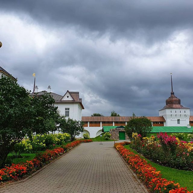 vladimir.koryavov в LOOKY. . null