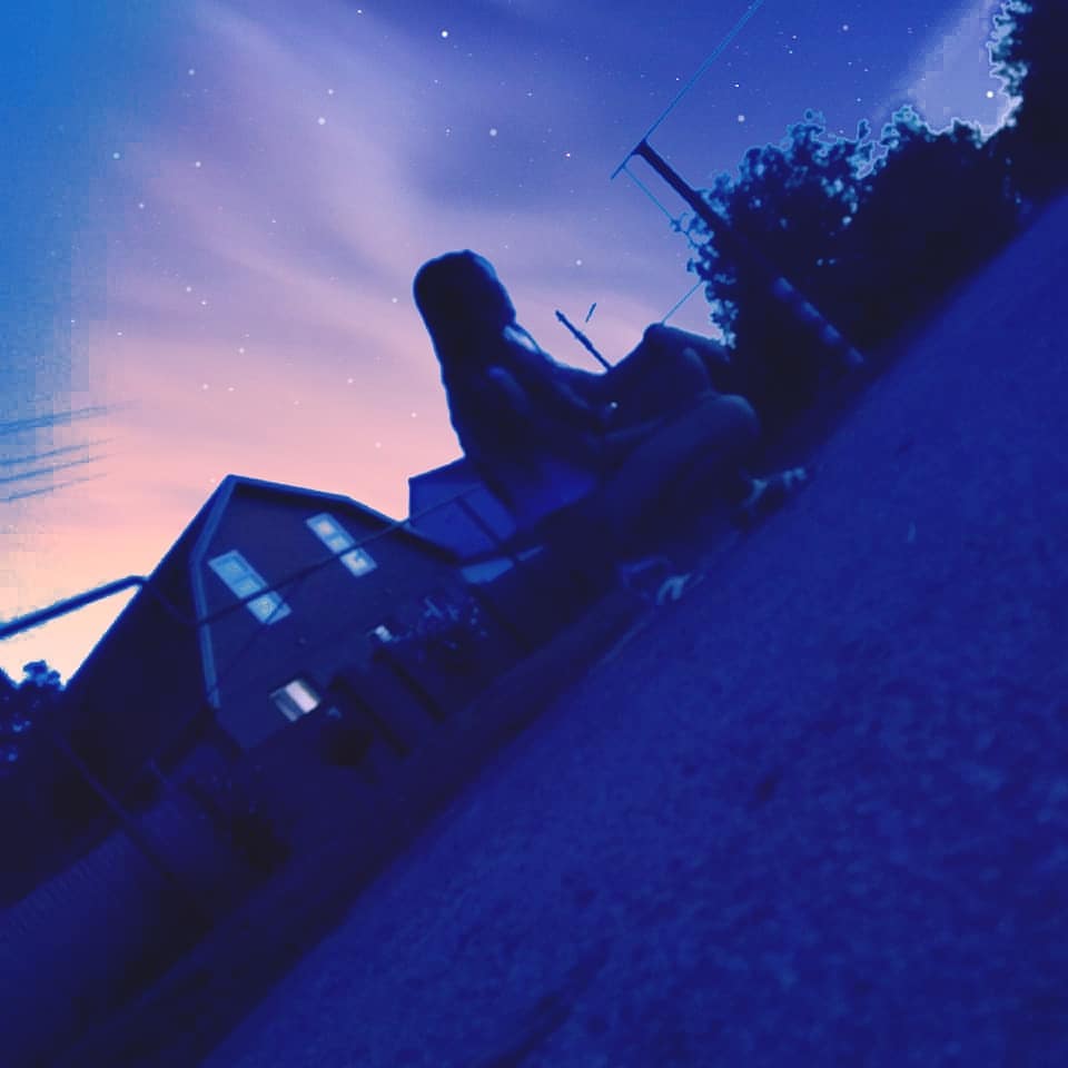 di_20h in LOOKY. . Вечерняя прогулка🌚☁...