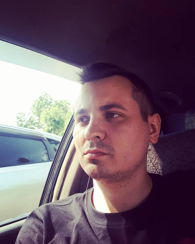 dmitriy_kivnik в LOOKY. . null