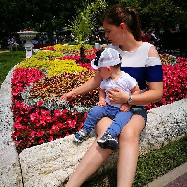 mari_romashuk в LOOKY. . Ровно год назад моя ...