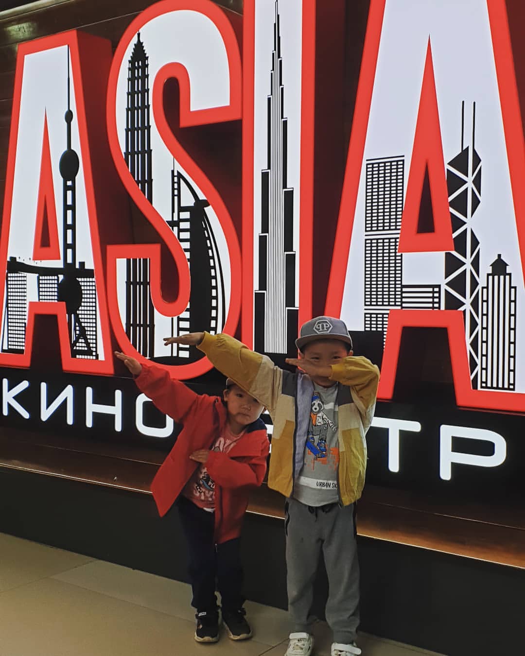 praskovyaerilova in LOOKY. #моймикромир👩‍👦‍👦💙. #моймикромир👩‍👦‍👦...