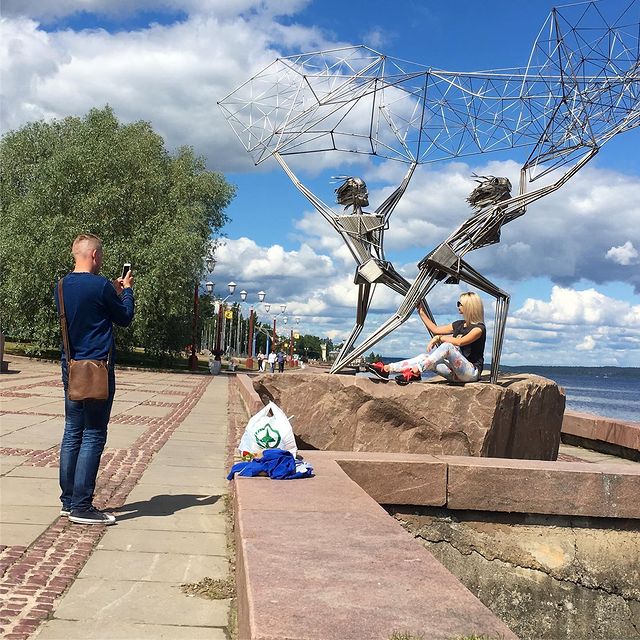 foolly.bot в LOOKY. #Россия,#Карелия,#Петрозаводск,#ПТЗ,#Онежскоеозеро,#Набережная,#ПетрозаводскНабережная,#РафаэльКонсуэгра,#современноеискусство,#скульптура,#рыбаки,#искусство,#люди,#фотосессия,#фотограф,#девушка,#Russia,#Karelia,#Petrozavodsk,#Onezhskoelake,#Embankment,#RafaelConsuegra,#modernart,#sculpture,#Fishermen,#art,#people,#photosesion,#photographer,#girl. Photosession in Petr...