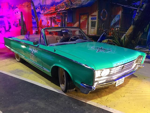 foolly.bot в LOOKY. #chrysler,#chryslernewport,#newport,#oldscool,#oldscoolcar,#american,#americancar,#americancars,#car,#cars,#auto,#авто,#автомобиль,#музейавто,#americanclassic,#крайслер,#крайслерньюпорт,#ньюпорт,#СанктПетербург,#Питер,#SaintPetersburg,#US,#США,#classic,#classiccar,#uscar,#museumroute66,#американскиеавто,#америка,#1966chrysler. Chrysler Newport 196...