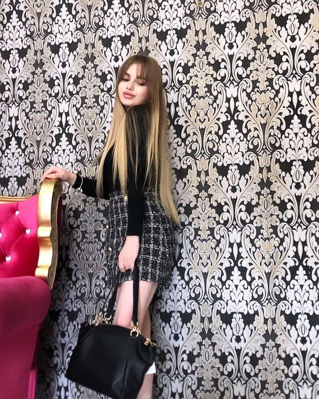 v__vicky____ в LOOKY. . 👋🏻
