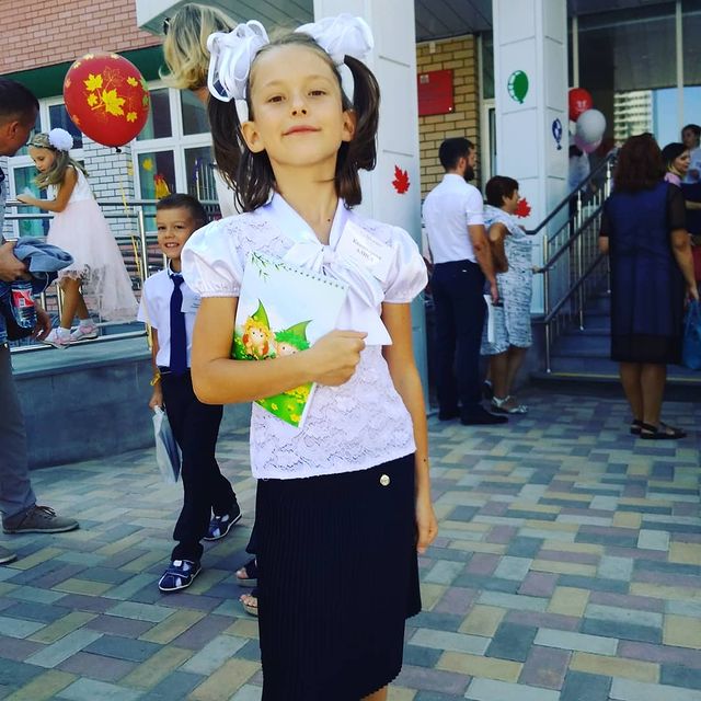 psychotherapy_krd в LOOKY. . Первый день в школе ...
