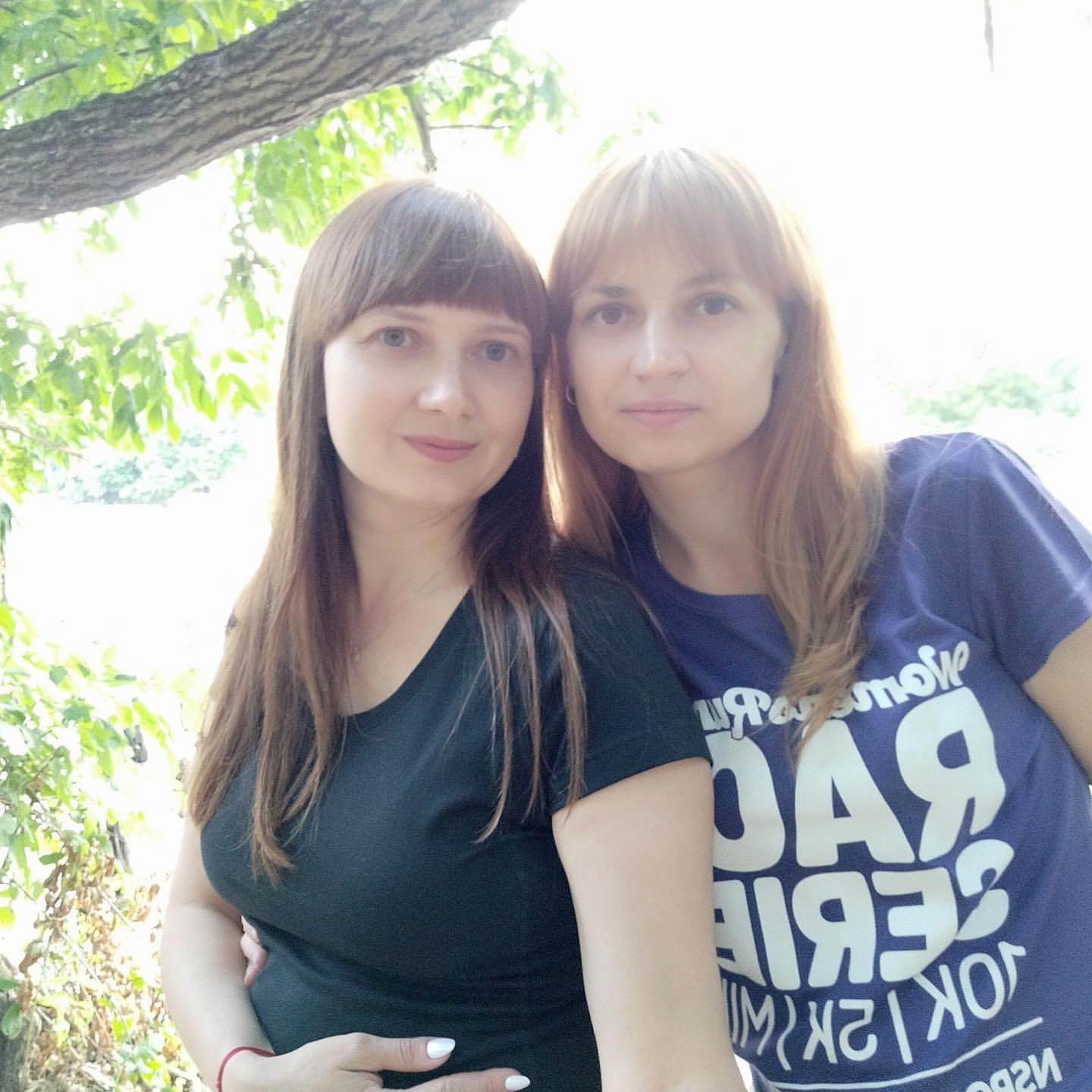 natashenkasokolenko в LOOKY. #сестры#девочкикрасотки#совсемнеизменились#скаждымгодомвсекраше#люблютебя. С сестричкой, долгож...