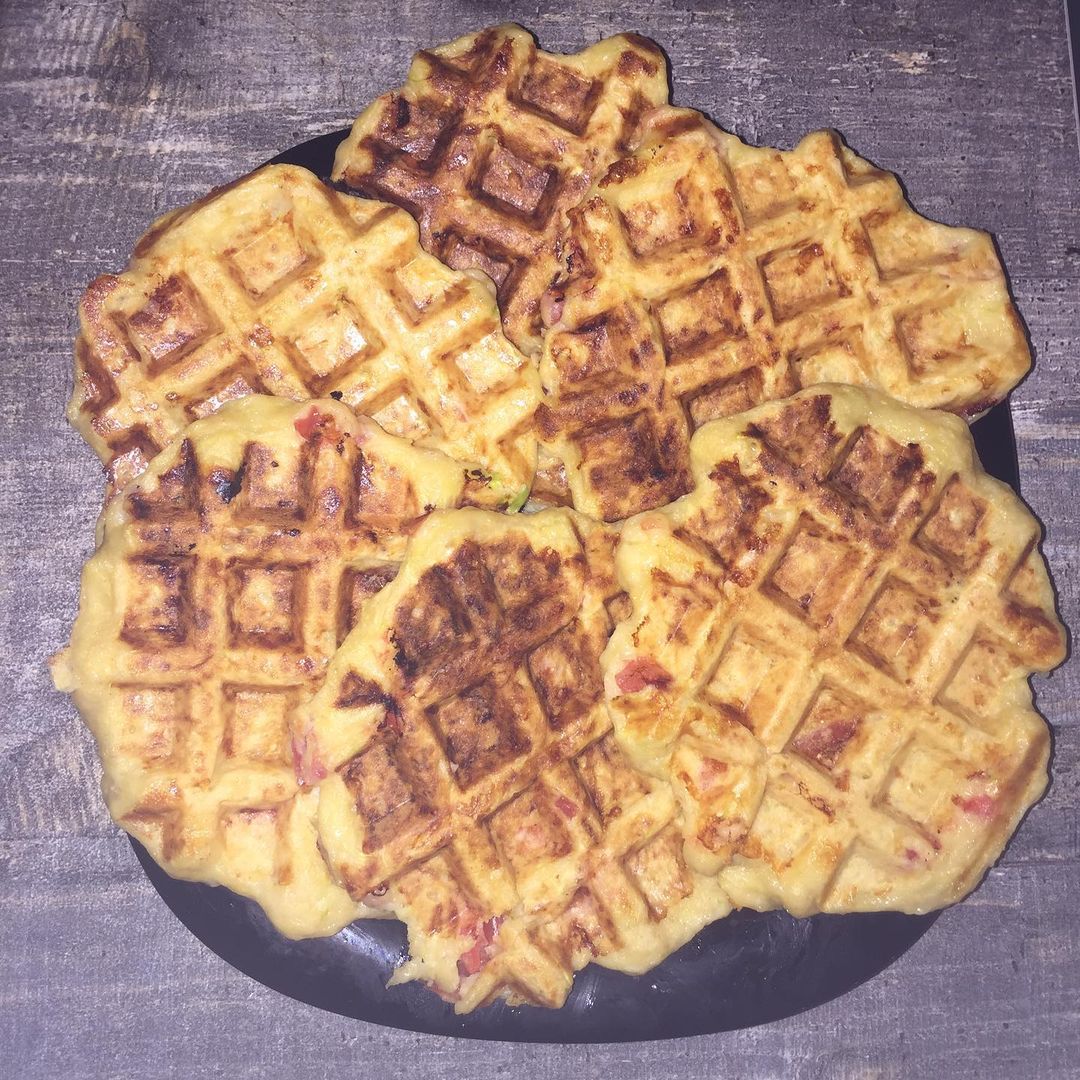 sok_tati в LOOKY — Оладьи кабачковые с сыром и помидором 😋