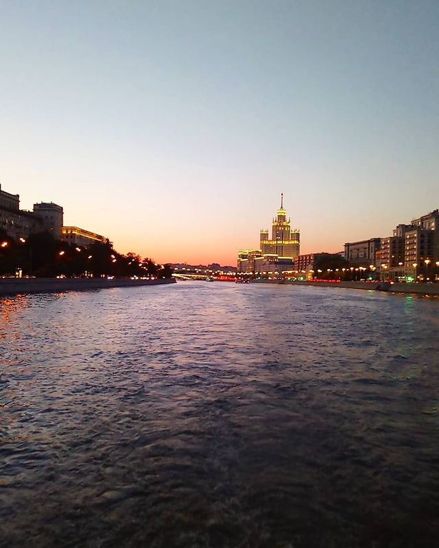 0ksanovich в LOOKY. #Moscow,#moscowsity. #Moscow #moscowsity