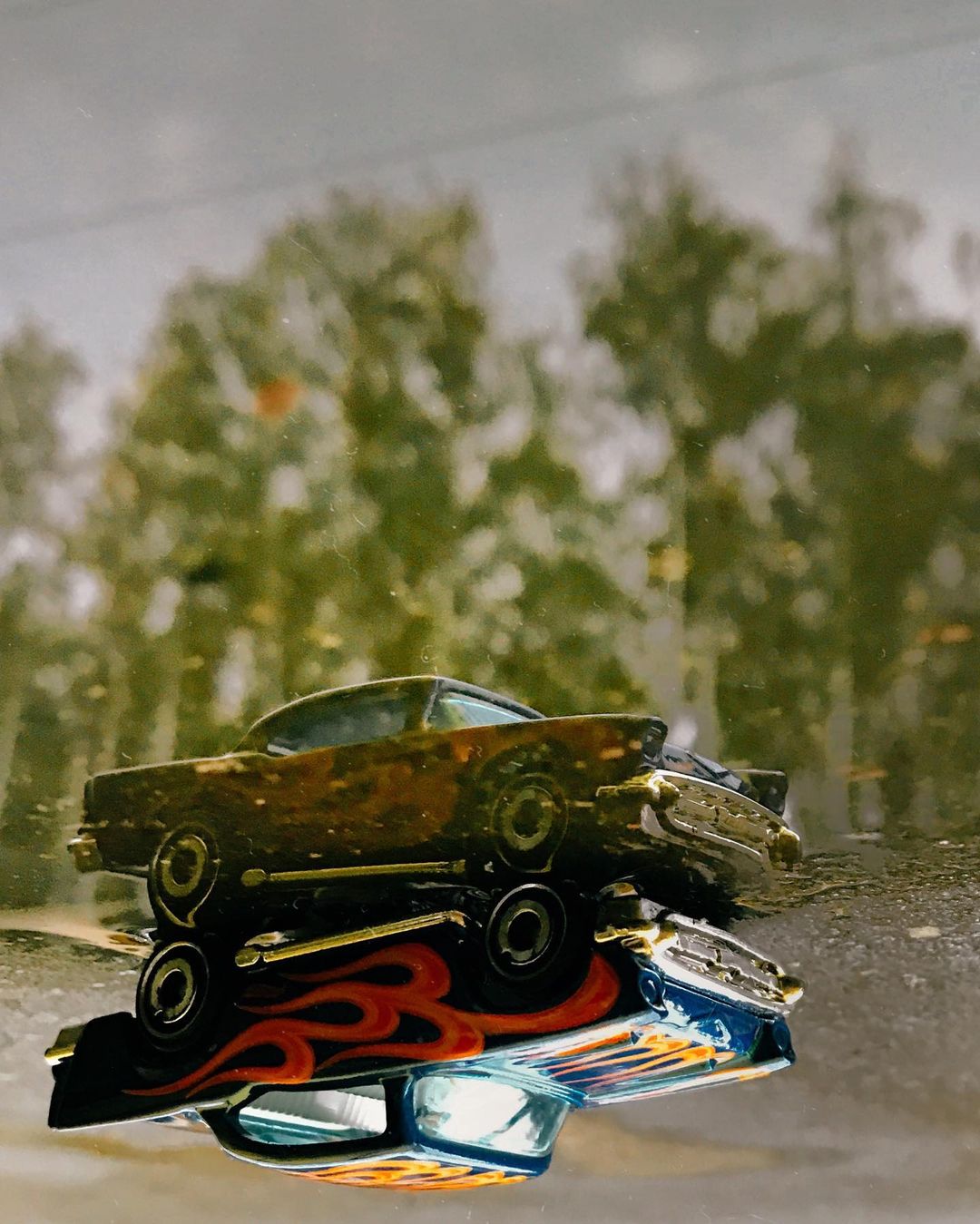 toys_pin in LOOKY. #hotwheels,#matchbox,#hotwheelscollector,#hotwheelsmalaysia,#rain,#car,#oldcar,#usa,#chevelle,#машинки,#travel,#sport,#toy,#america,#road,#garage,#nature,#vw,#ford,#dodge,#chevrolet,#streetstyle,#streetphotography,#iphonography,#164scale,#игрушки,#mobilephotography,#shotoniphone. Другое измерение. #h...