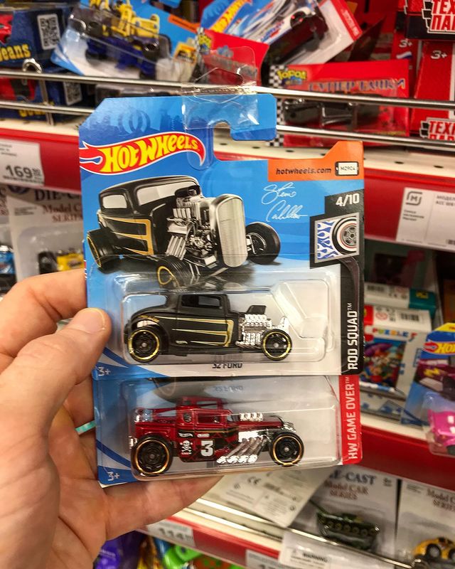 toys_pin в LOOKY. #hotwheels,#matchbox,#hotwheelscollector,#hotwheelsmalaysia,#love,#car,#oldcar,#usa,#chevelle,#gmc,#travel,#sport,#toy,#america,#road,#garage,#vwbus,#vw,#ford,#dodge,#chevrolet,#streetstyle,#streetphotography,#iphonography,#164scale,#,#mobilephotography,#shotoniphone. Погоняем. #hotwheels...