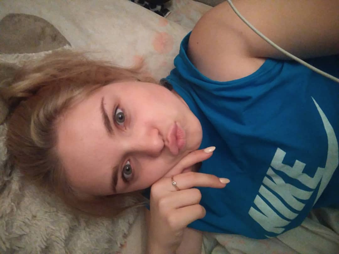 nastasyadegtjareva in LOOKY. . Дома было скучно❤️❤️...