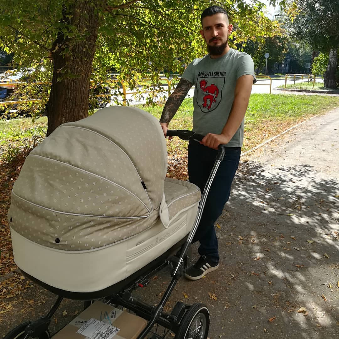 tashedfly3 в LOOKY — Наша первая прогулка 12.09.2019 #дочка #гуляем #тольятти #ос
