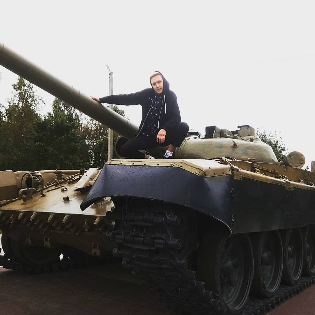 maksim_tmsh в LOOKY — #деньтанкиста