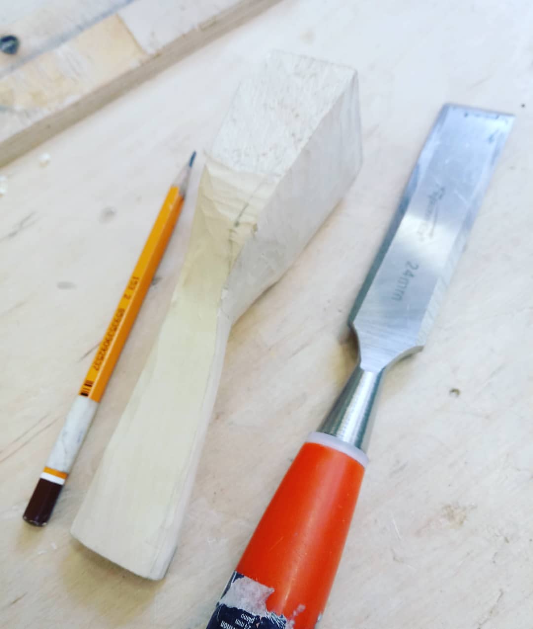 callileo75 in LOOKY. #будни_юного_резчика,#резьбаподереву,#woodcarwing,#моя_первая_ложка. продолжение))) #будн...