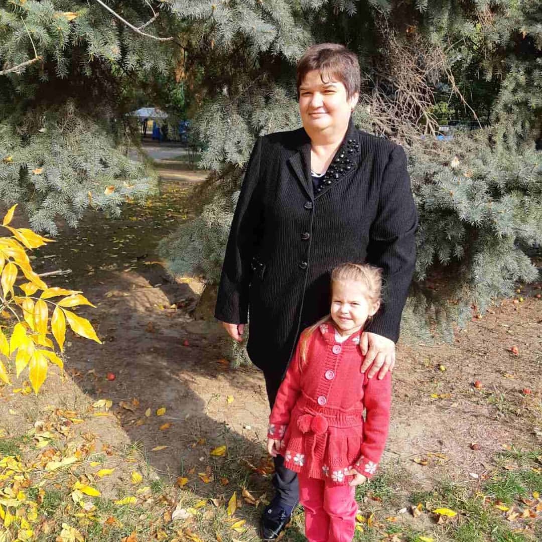 anyata_10470422 в LOOKY. . Прогулка с бабушкой)