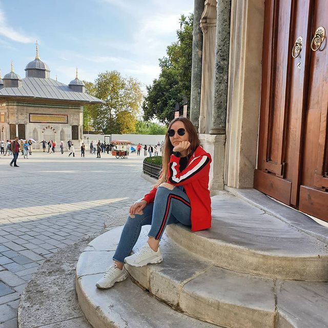 ichebotaeva в LOOKY. #istanbul,#turkey. очень мало лампас🙄 ...