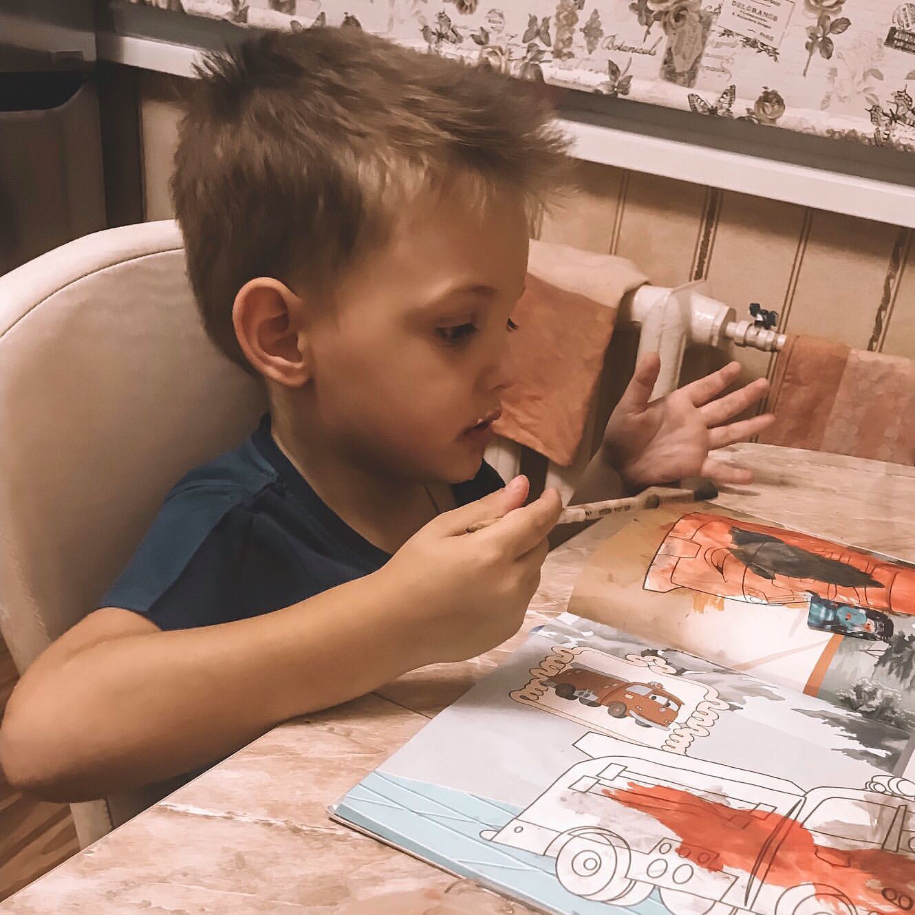 vasha_masha_ru в LOOKY. #детиикраски,#развивашкидети,#детирисуют. Краски-любовь Марка....
