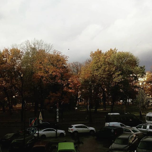 airis_keshvord в LOOKY. #театрмузкомедии,#краскиосени,#вожидании. Разгар осени. Выходн...