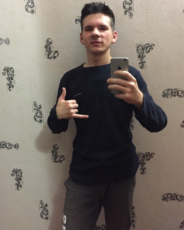 arseniygrebenshikov в LOOKY. #appleiphone. #appleiphone