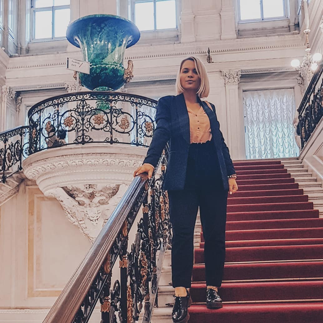 logvinova__design в LOOKY. #питер2019,#осень2019,#осеньпитер,#эрмитаж,#искусствоспб,#красотаспб. Один день по императ...