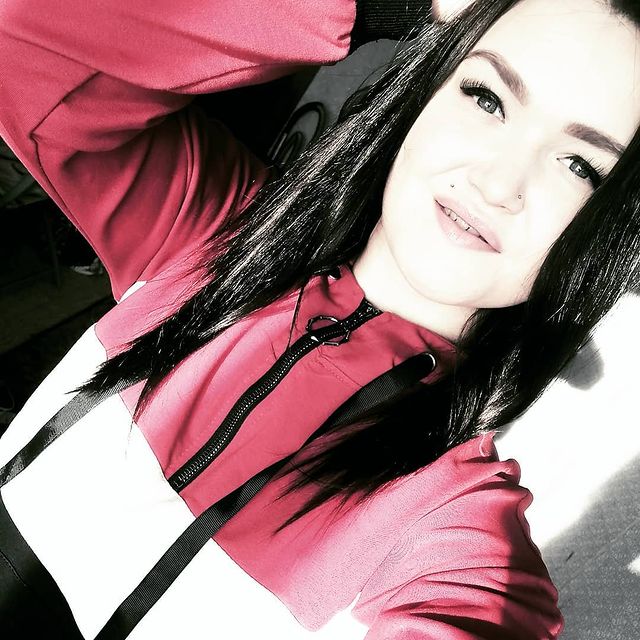 nika.matveeva.7 в LOOKY. . 😛